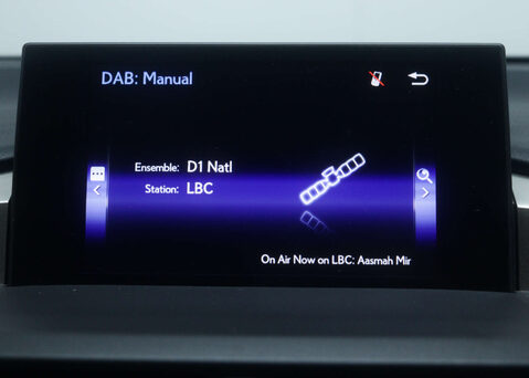 Lexus NX 2.5 NX 300h Luxury CVT 4WD 5dr 27