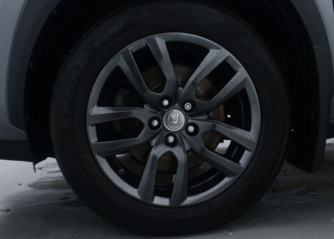 Lexus NX 2.5 NX 300h Luxury CVT 4WD 5dr 15