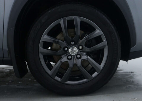 Lexus NX 2.5 NX 300h Luxury CVT 4WD 5dr 14