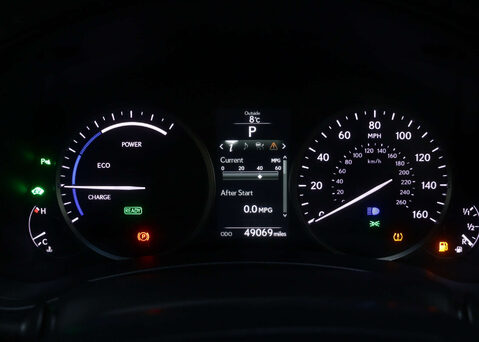 Lexus NX 2.5 NX 300h Luxury CVT 4WD 5dr 17