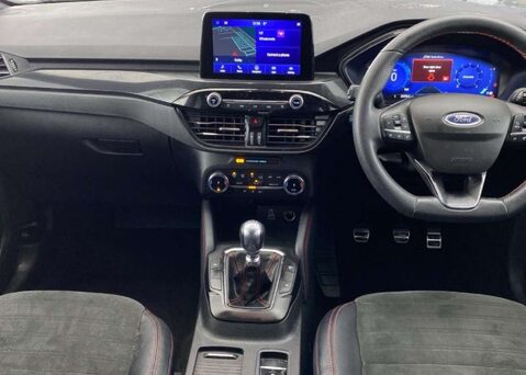 Ford Kuga 1.5 Kuga ST-Line Edition 5dr 9