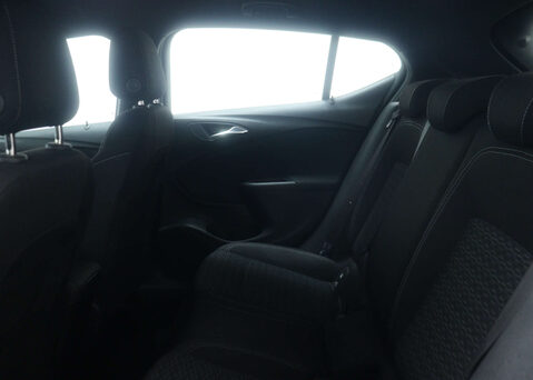 Vauxhall Astra 1.4 Astra SRi VX-Line Nav T S/S 5dr 44