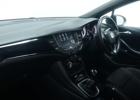 Vauxhall Astra 1.4 Astra SRi VX-Line Nav T S/S 5dr 40