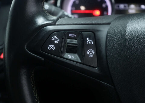 Vauxhall Astra 1.4 Astra SRi VX-Line Nav T S/S 5dr 30