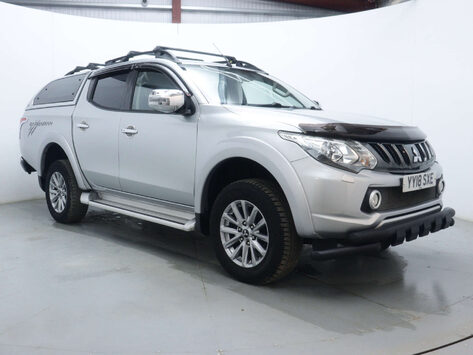 Mitsubishi L200 2.4 L200 Barbarian DI-D Auto 4WD