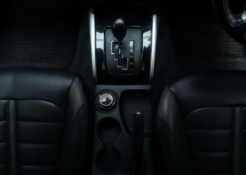 Mitsubishi L200 2.4 L200 Barbarian DI-D Auto 4WD 22