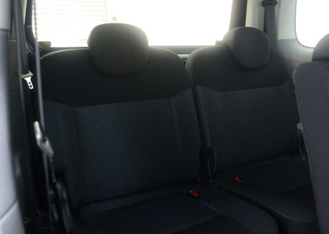 Nissan NV200 e-NV200 Evalia Tekna Rapid+ 5dr 46