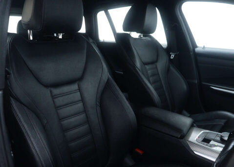 BMW 3 Series 2.0 330E M Sport Auto 5dr 41