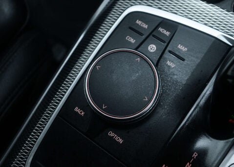 BMW 3 Series 2.0 330E M Sport Auto 5dr 31