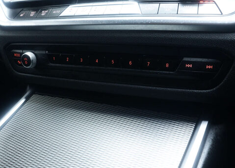 BMW 3 Series 2.0 330E M Sport Auto 5dr 29