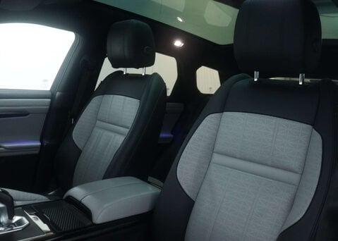 Land Rover Range Rover Evoque 1.5 Range Rover Evoque R-Dynamic HSE P300e Auto 4WD 5dr 57