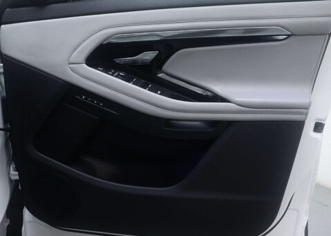 Land Rover Range Rover Evoque 1.5 Range Rover Evoque R-Dynamic HSE P300e Auto 4WD 5dr 54