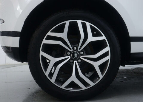 Land Rover Range Rover Evoque 1.5 Range Rover Evoque R-Dynamic HSE P300e Auto 4WD 5dr 13