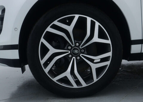 Land Rover Range Rover Evoque 1.5 Range Rover Evoque R-Dynamic HSE P300e Auto 4WD 5dr 15