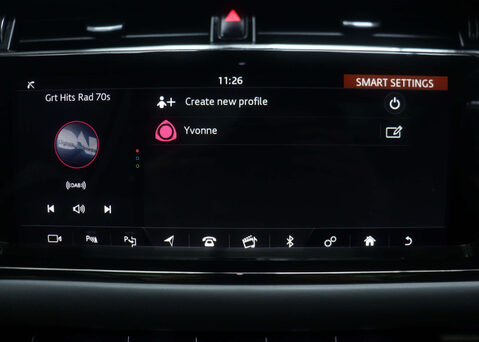 Land Rover Range Rover Evoque 1.5 Range Rover Evoque R-Dynamic HSE P300e Auto 4WD 5dr 28