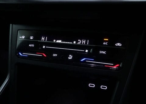 Volkswagen Polo 1.0 Polo R-Line TSi 5dr 30