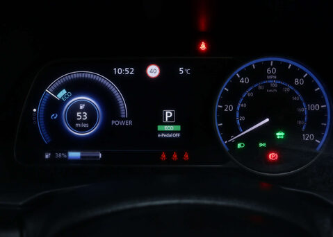 Nissan LEAF Leaf Takna 5dr 17