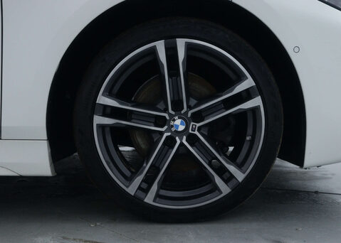 BMW 1 Series 1.5 118I M Sport Auto 5dr 14