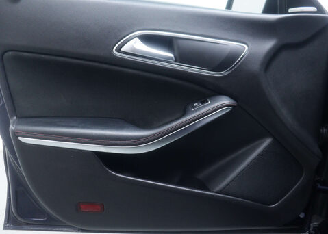 Mercedes-Benz CLA Class 1.6 CLA 180 AMG Line Auto 4dr 44