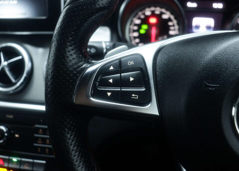 Mercedes-Benz CLA Class 1.6 CLA 180 AMG Line Auto 4dr 33