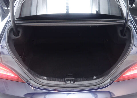 Mercedes-Benz CLA Class 1.6 CLA 180 AMG Line Auto 4dr 47