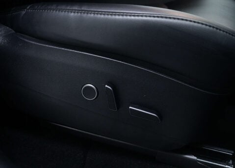 Tesla Model Y Model Y Long Range AWD 4WD 5dr 36