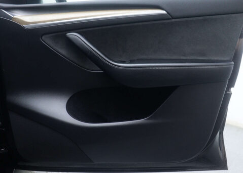 Tesla Model Y Model Y Long Range AWD 4WD 5dr 40