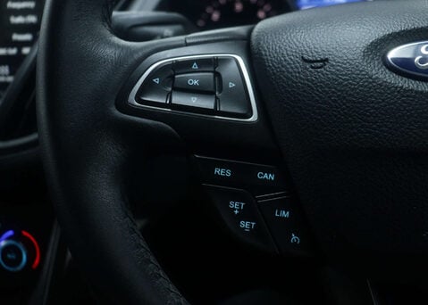 Ford Kuga 1.5 Kuga Titanium TDCI 5dr 33