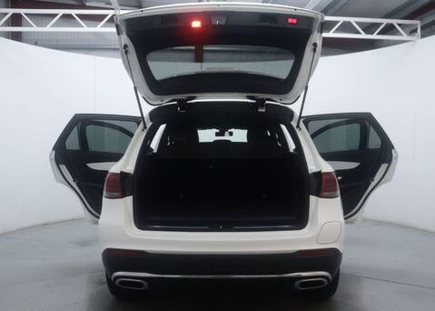 Mercedes-Benz GLC 2.0 GLC 300 AMG Line E 4Matic Auto 4WD 5dr 55