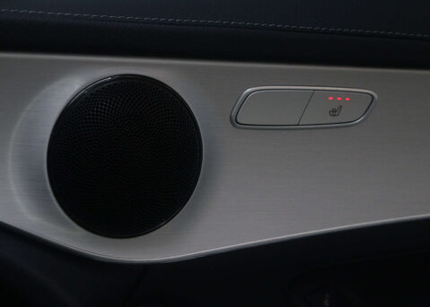 Mercedes-Benz GLC 2.0 GLC 300 AMG Line E 4Matic Auto 4WD 5dr 35