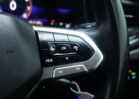 Volkswagen Polo 1.0 Polo Life TSi Semi-Auto 5dr 33