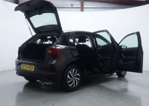 Volkswagen Polo 1.0 Polo Life TSi Semi-Auto 5dr 56