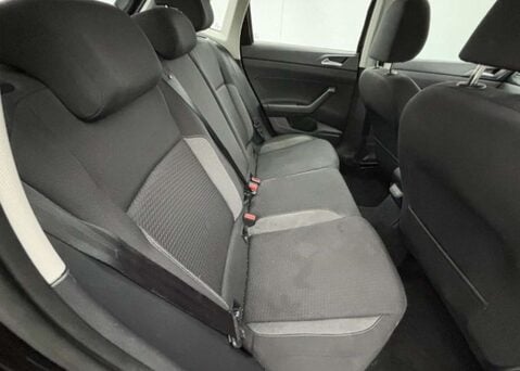 Volkswagen Polo 1.0 Polo Life TSi Semi-Auto 5dr 8