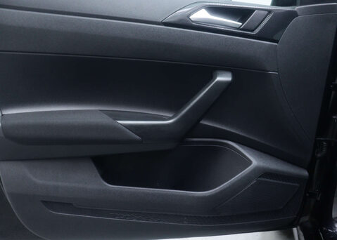 Volkswagen Polo 1.0 Polo Life TSi Semi-Auto 5dr 46