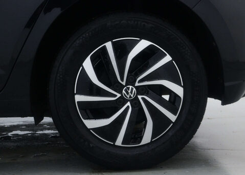 Volkswagen Polo 1.0 Polo Life TSi Semi-Auto 5dr 16