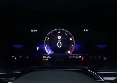 Volkswagen Polo 1.0 Polo Life TSi Semi-Auto 5dr 17