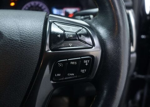 Ford Ranger 2.0 Ranger Wildtrak EcoBlue 4x4 Auto 4WD 35