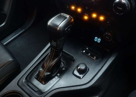 Ford Ranger 2.0 Ranger Wildtrak EcoBlue 4x4 Auto 4WD 32