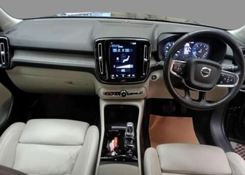 Volvo XC40 1.5 XC40 Inscription Pro T3 Auto 5dr 9