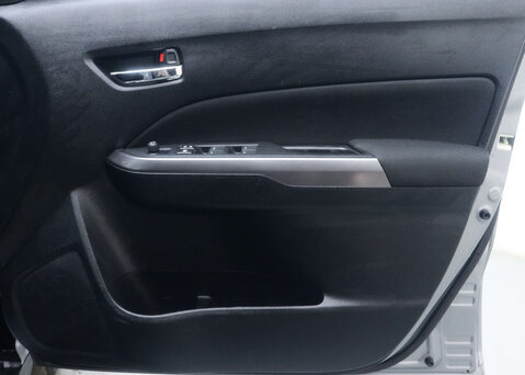 Suzuki Vitara 1.5 Vitara SZ-T HEV Auto 5dr 37