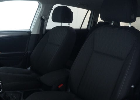 Volkswagen Tiguan 1.5 Tiguan Allspace Life TSi Semi-Auto 5dr 46