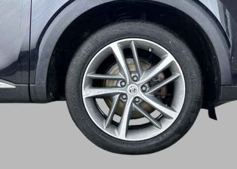 MG HS 1.5 MG HS Exclusive Semi-Auto 5dr 10