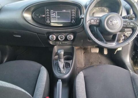 Toyota Aygo X 1.0 Aygo X Pure VVT-I Auto 5dr 8