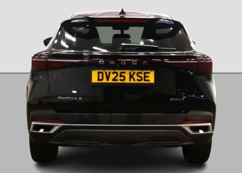 OMODA 5 1.6 5 Noble Auto 5dr 8