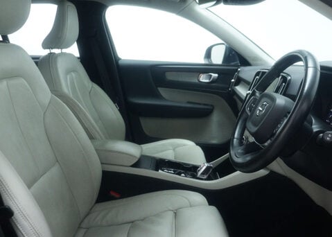 Volvo XC40 1.5 XC40 Inscription Pro T3 Auto 5dr 45