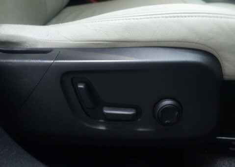 Volvo XC40 1.5 XC40 Inscription Pro T3 Auto 5dr 41