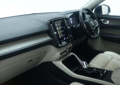 Volvo XC40 1.5 XC40 Inscription Pro T3 Auto 5dr 48