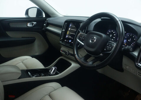 Volvo XC40 1.5 XC40 Inscription Pro T3 Auto 5dr 44