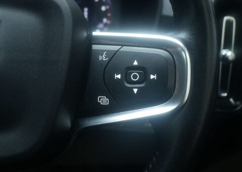 Volvo XC40 1.5 XC40 Inscription Pro T3 Auto 5dr 38