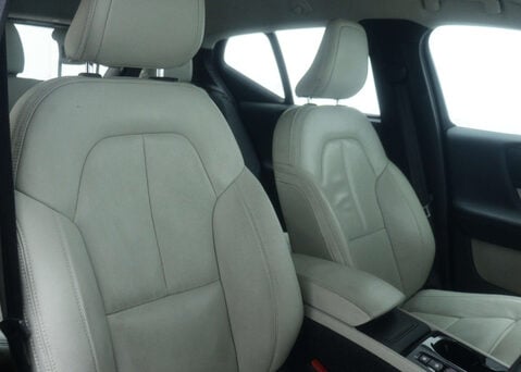 Volvo XC40 1.5 XC40 Inscription Pro T3 Auto 5dr 47